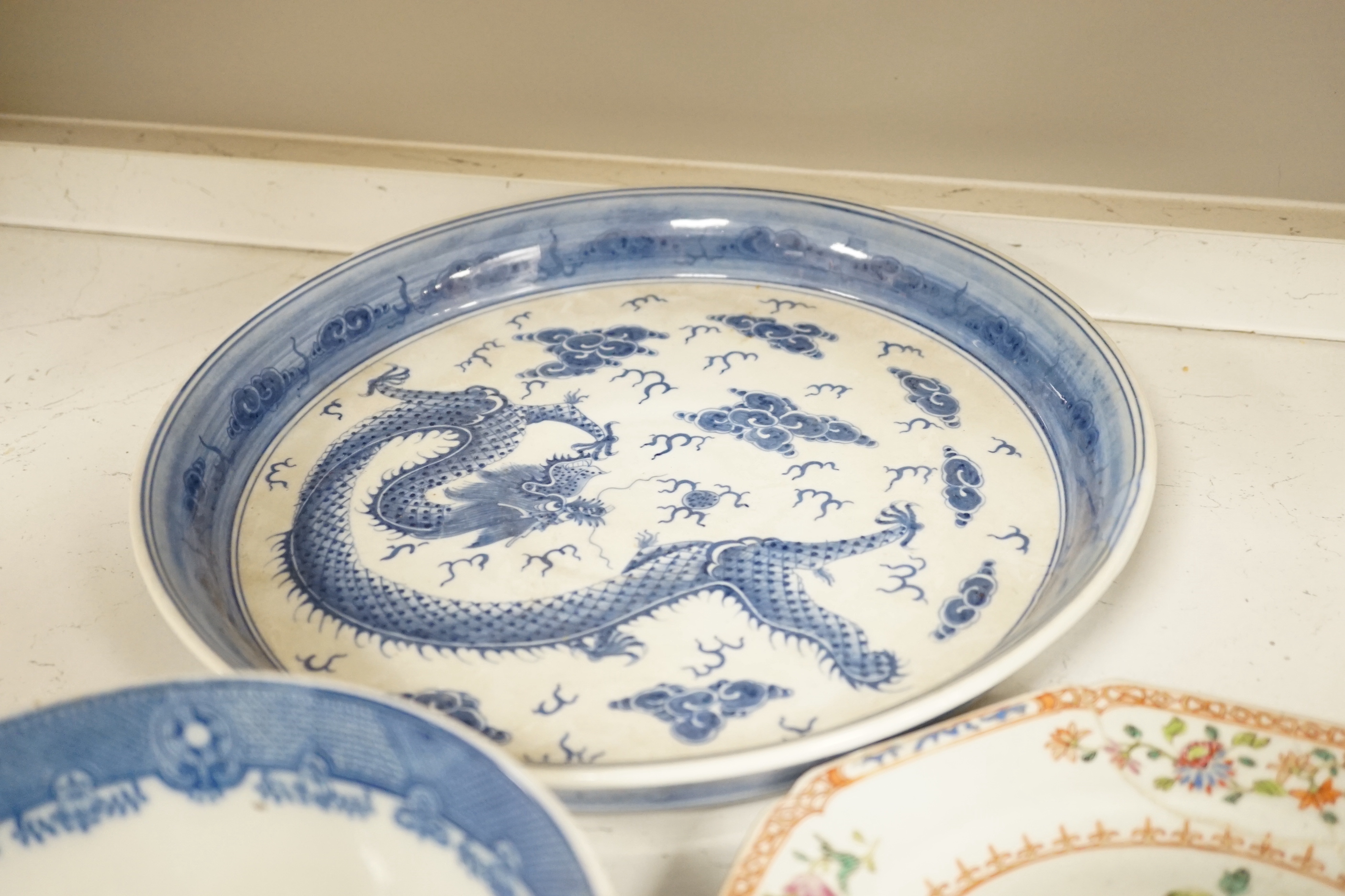 Eight Chinese plates and bowls, largest 30cm diameter